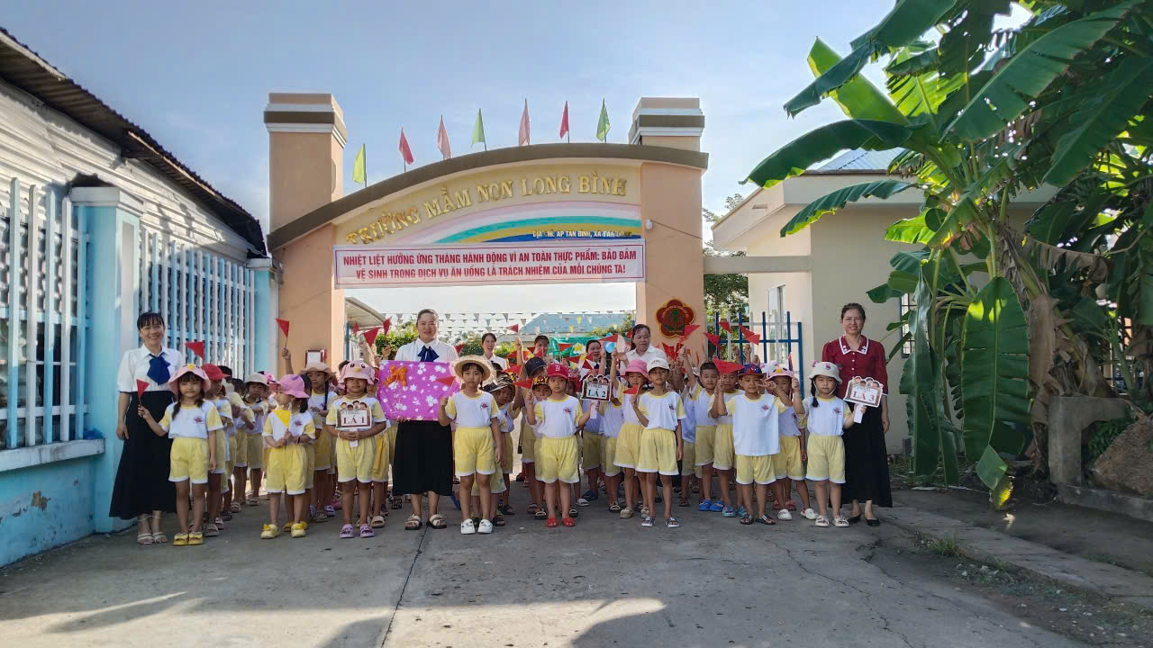 HOẠT ĐỘNG THAM QUAN TRƯỜNG TIỂU HỌC CHO TRẺ MẪU GIÁO 5 – 6 TUỔI
